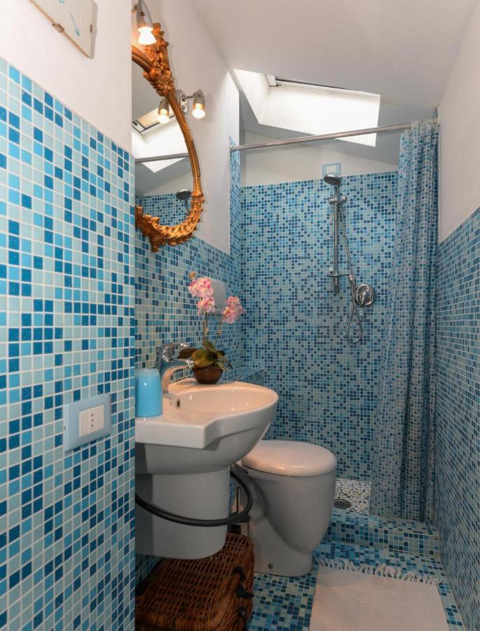 לוקה Villa Con Piscina Esclusiva Nel Verde מראה חיצוני תמונה