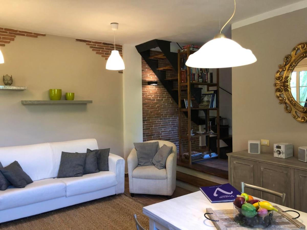 לוקה Villa Con Piscina Esclusiva Nel Verde מראה חיצוני תמונה